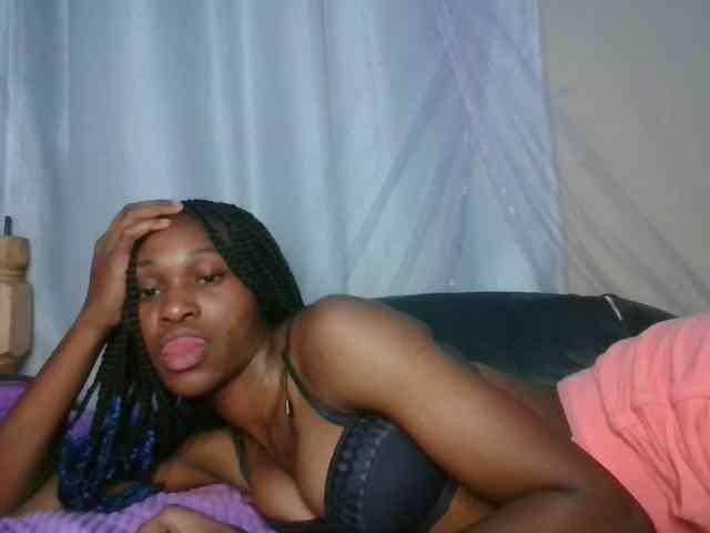 cute-tasha webcam