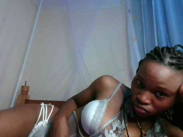 cute-tasha webcam