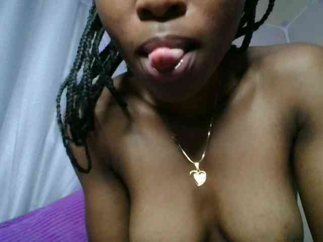 cute-tasha webcam