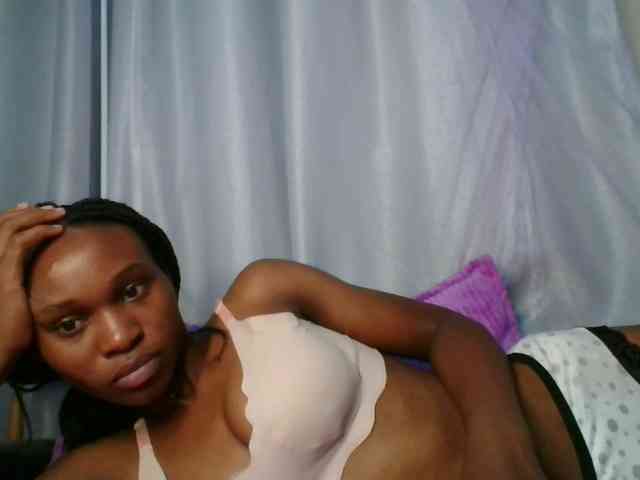 cute-tasha webcam