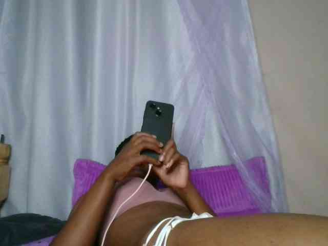 cute-tasha webcam