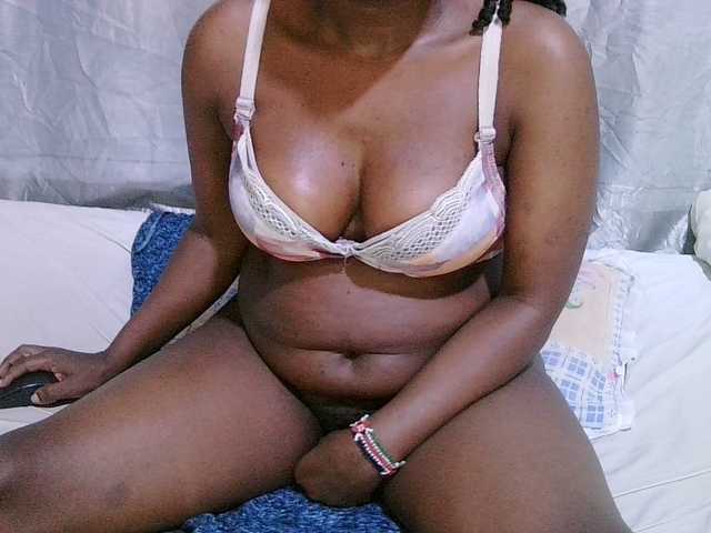 sexy-bbae's BongaCams show and profile