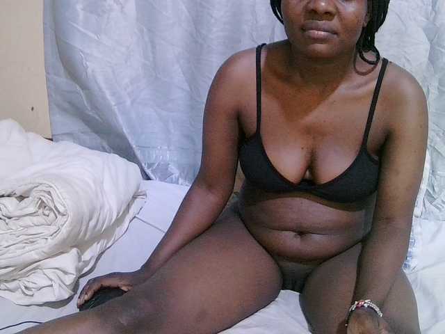 sexy-bbae's BongaCams show and profile