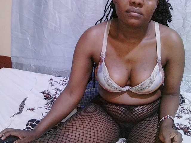 sexy-bbae's BongaCams show and profile