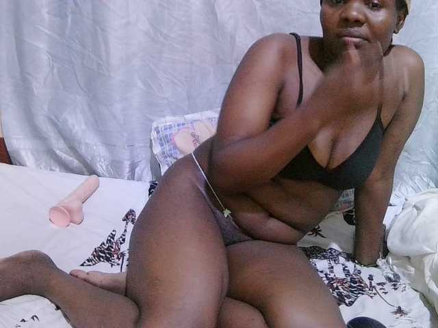 sexy-bbae's BongaCams show and profile