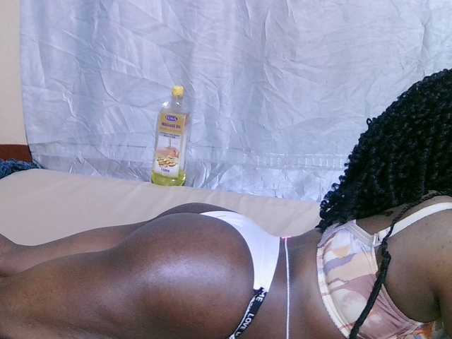 sexy-bbae's BongaCams show and profile