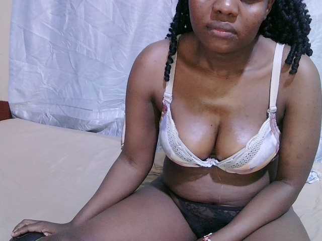 sexy-bbae's BongaCams show and profile