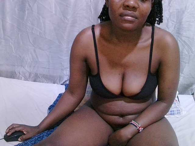 sexy-bbae's BongaCams show and profile