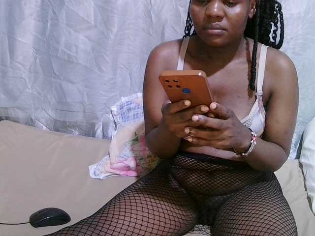 sexy-bbae's BongaCams show and profile