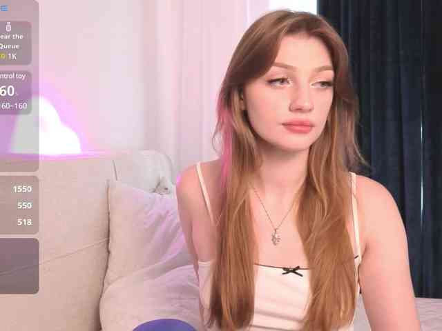 Модель: amira_queen