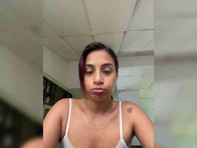 Zafira-Lamour webcam