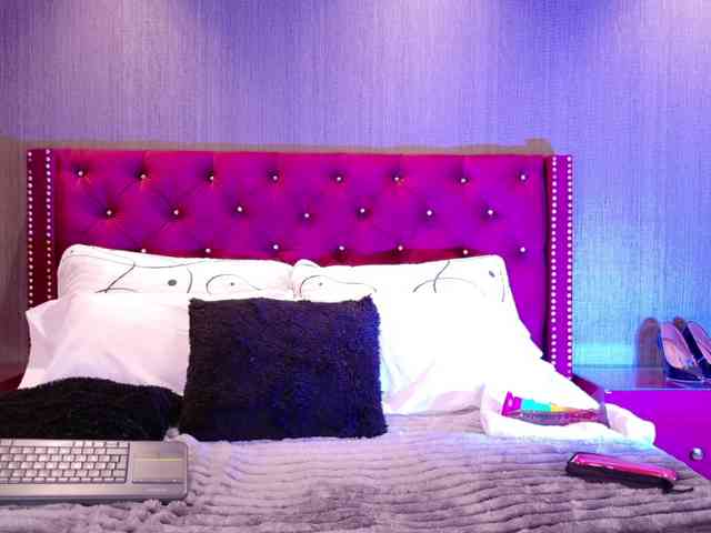 Zafira-Lamour webcam