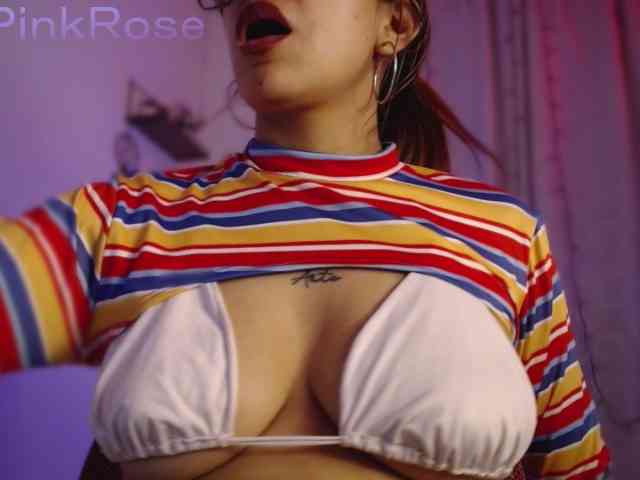 LiaPinkRose webcam