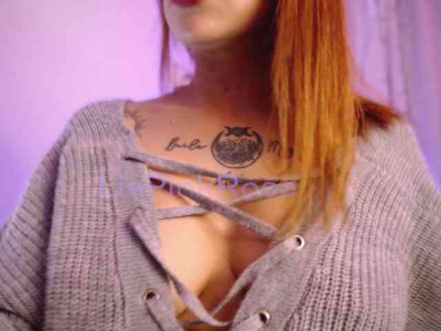 LiaPinkRose webcam