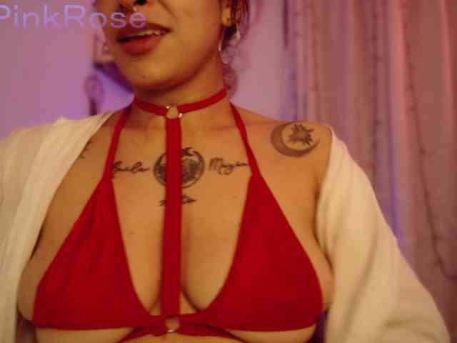 LiaPinkRose webcam