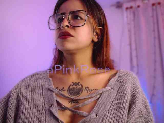 LiaPinkRose webcam