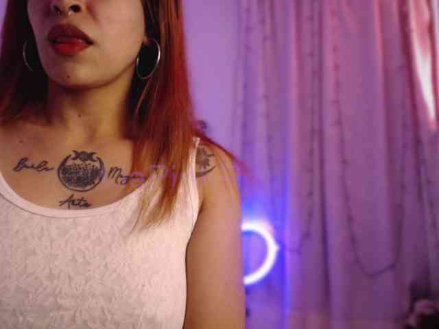 LiaPinkRose webcam