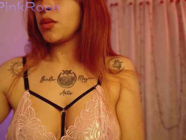 LiaPinkRose webcam