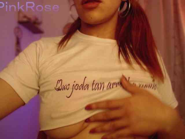 LiaPinkRose webcam
