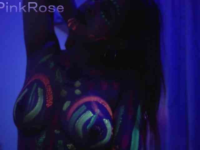 LiaPinkRose webcam