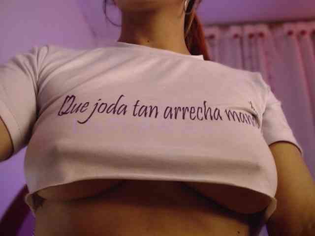 LiaPinkRose webcam