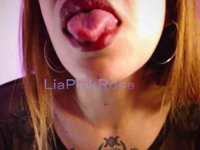LiaPinkRose webcam