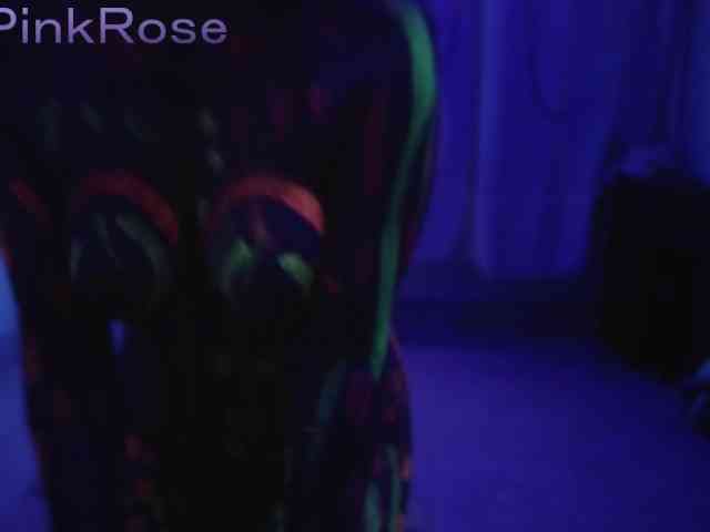 LiaPinkRose webcam