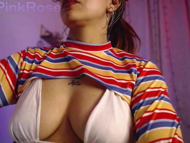 LiaPinkRose webcam