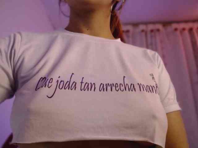 LiaPinkRose webcam