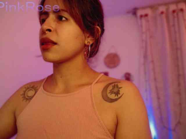 LiaPinkRose webcam