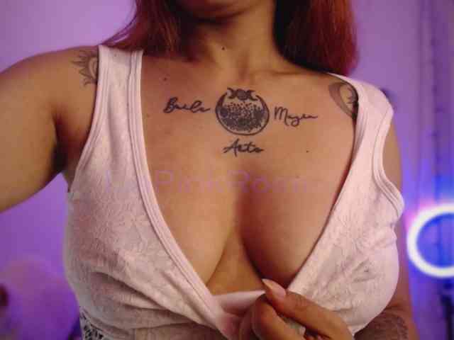 LiaPinkRose webcam
