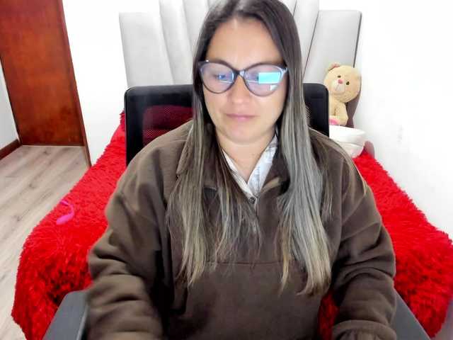 samantha--wilson's BongaCams show and profile