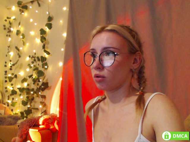 LavinellsX's BongaCams show and profile