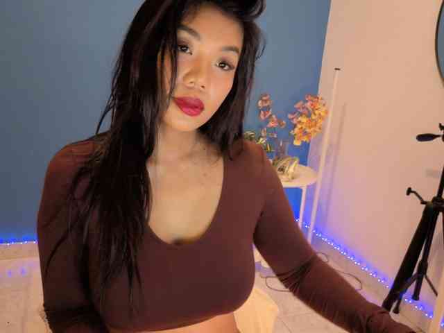 naughtyMeow webcam