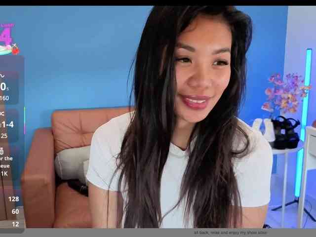 naughtyMau webcam
