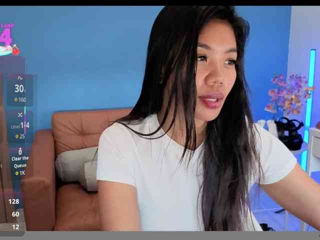 naughtyMau webcam