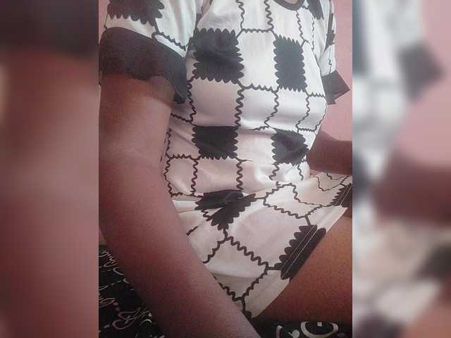 HotchocoGirl's BongaCams show and profile