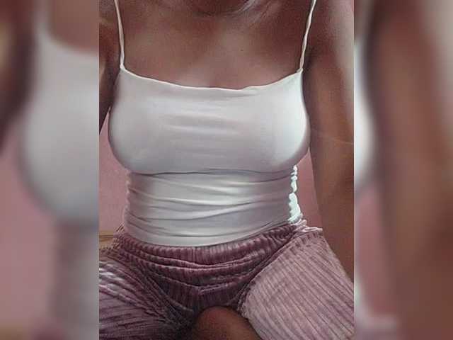 HotchocoGirl's BongaCams show and profile