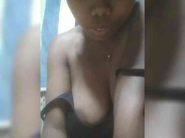 HotchocoGirl webcam