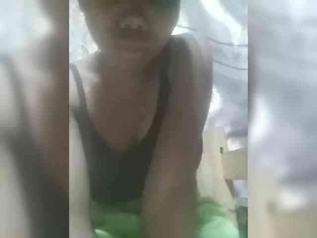 HotchocoGirl webcam