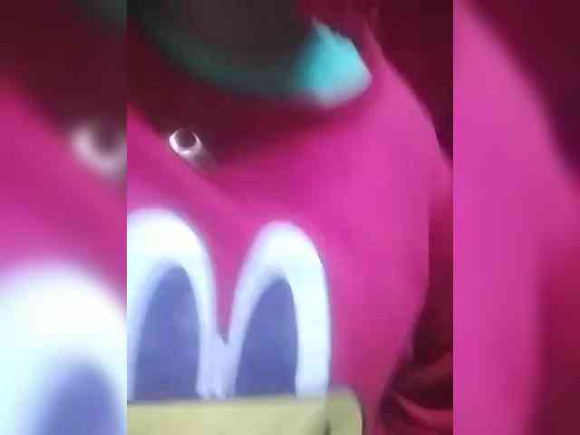 HotchocoGirl webcam