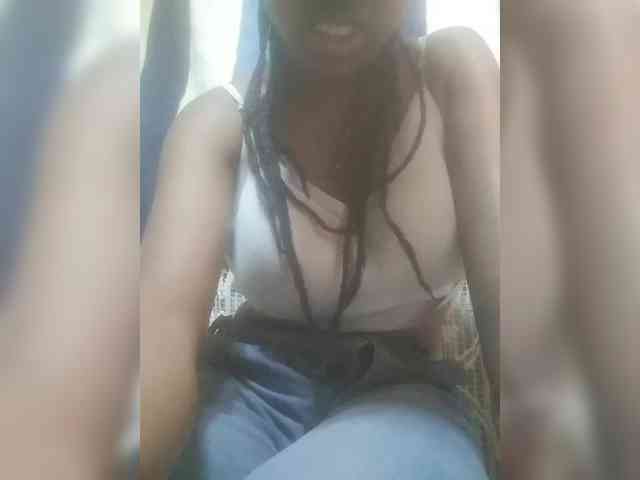 HotchocoGirl webcam