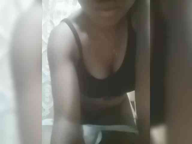 HotchocoGirl webcam
