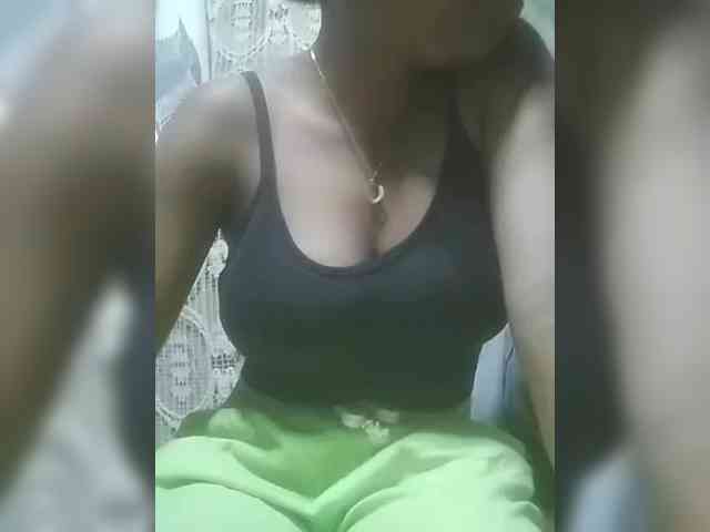 HotchocoGirl webcam