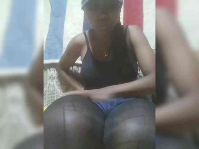 HotchocoGirl webcam