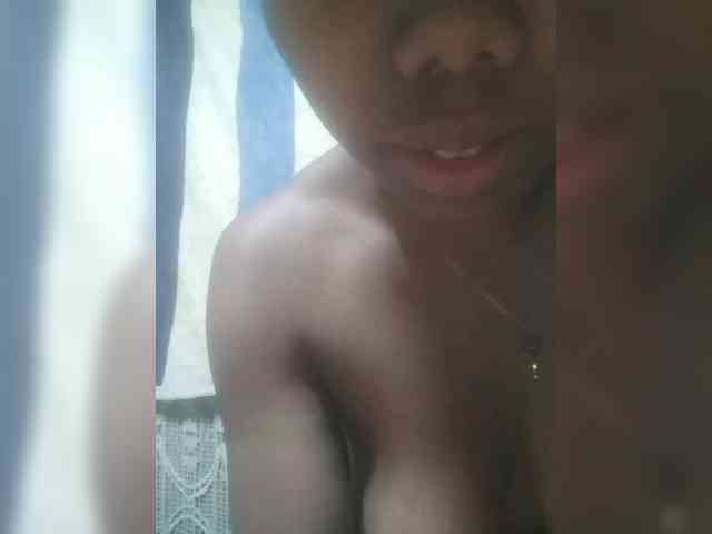 HotchocoGirl webcam