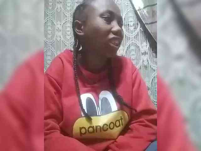 HotchocoGirl webcam