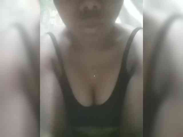 HotchocoGirl webcam