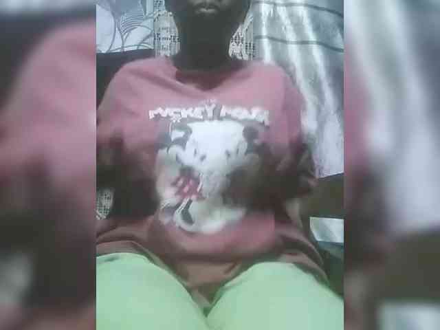 HotchocoGirl webcam