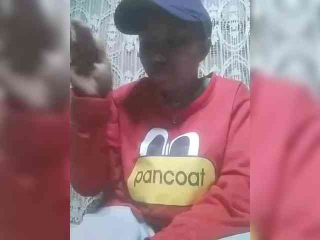 HotchocoGirl webcam